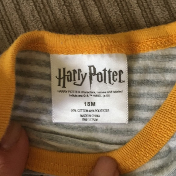 Set of two Harry Potter themed onesies - Picture 3 of 6